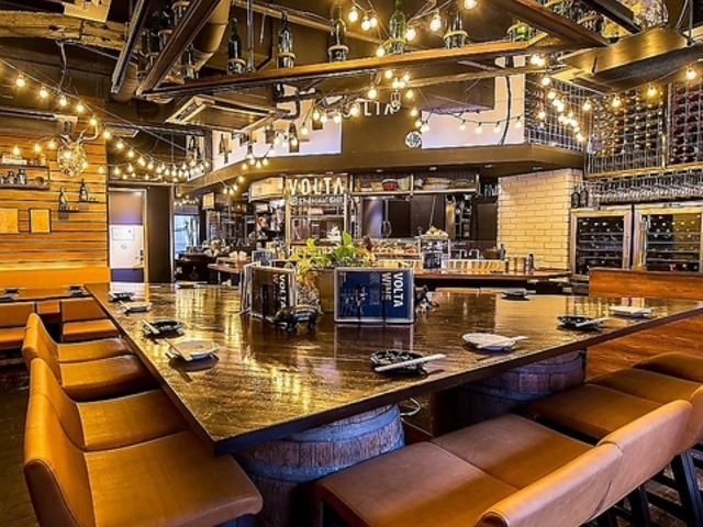 炭火焼とワインの酒場 VOLTA 梅田北新地店の写真1