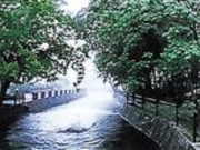 内川と遊歩道「学問の道」の写真1