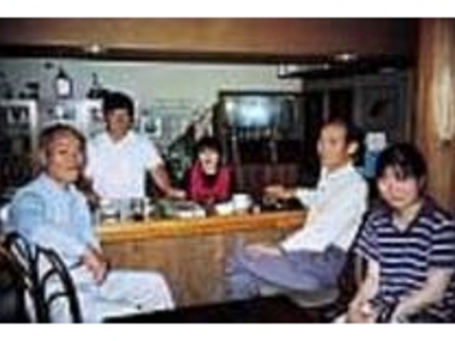 地元の人たちとの会話も楽しんでみよう_俊屋