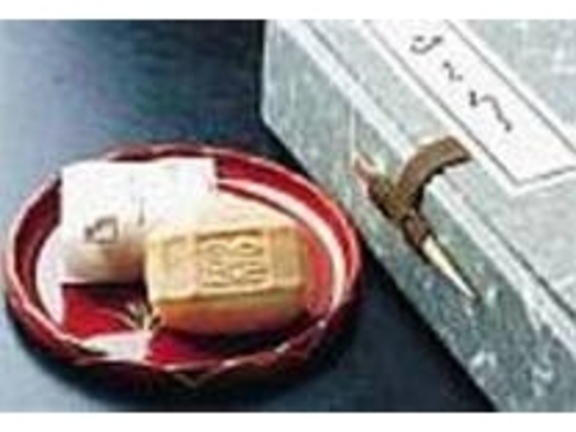 本居宣長の家紋をかたどった『山ざくら』_朝日軒本舗