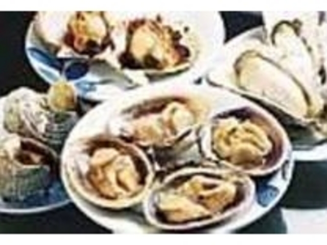 新鮮な海の幸を豪快に焼き上げて食べる_みさきさざえ店