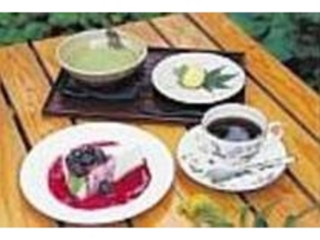 人気の抹茶(和菓子付)とケーキセット_ごんざ