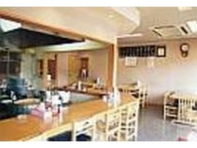 日曜・祝日は行列ができるほどの店内_蒲原ラーメンきぶん一