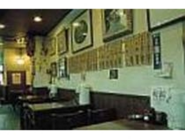 家庭的で気軽に食事が楽しめる雰囲気の店内_いで湯蒸しうなぎ うなきん