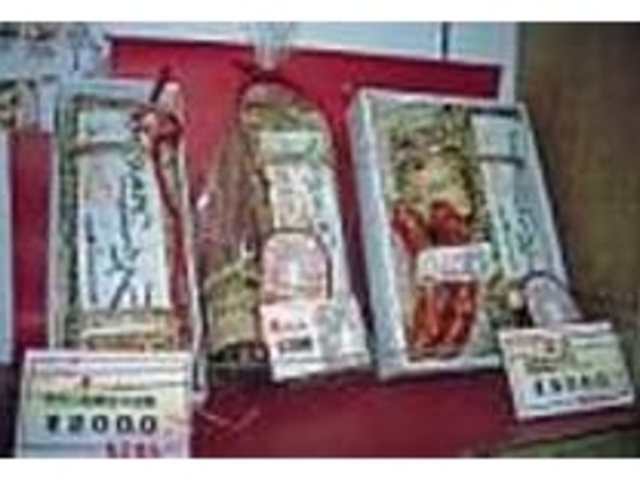 ギフトにピッタリ。焼豚以外の商品も豊富だ_もりせん