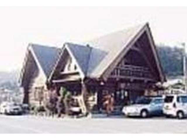 手造りのログハウス、店内の雰囲気もグッド_ログハウスレストラン木香里