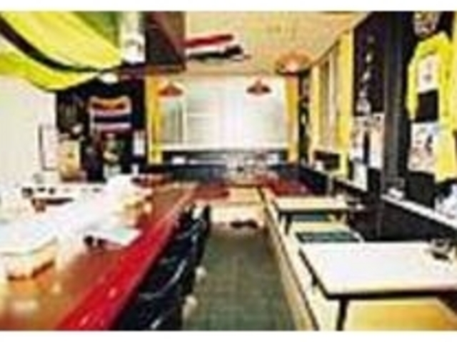長野ファーストホテルの裏手にある小さな店_アロイ食堂