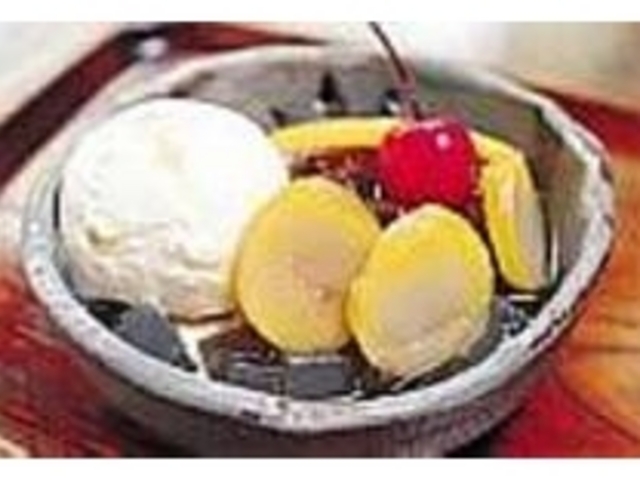 小布施の栗を使った『栗クリームあんみつ』_茶房 夢屋
