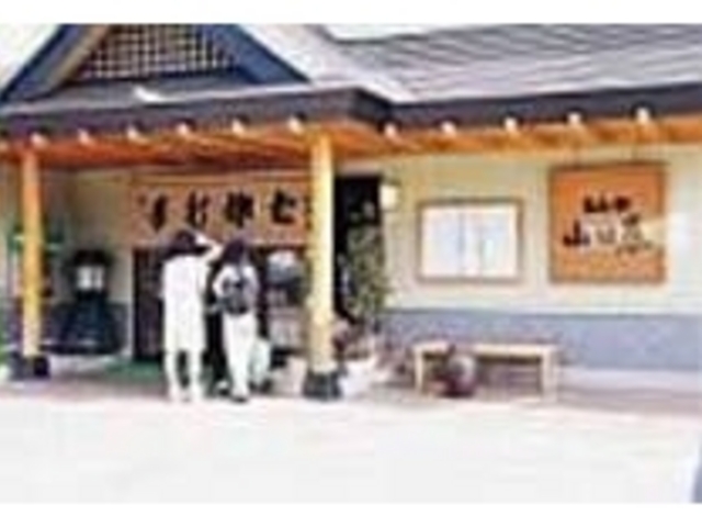 2階には戸隠そばの歴史を物語る資料が展示_戸隠そば山口屋