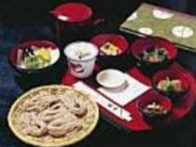 『華の膳』2100円は昼の膳で店主おすすめ_徳善院蕎麦 宿坊極意