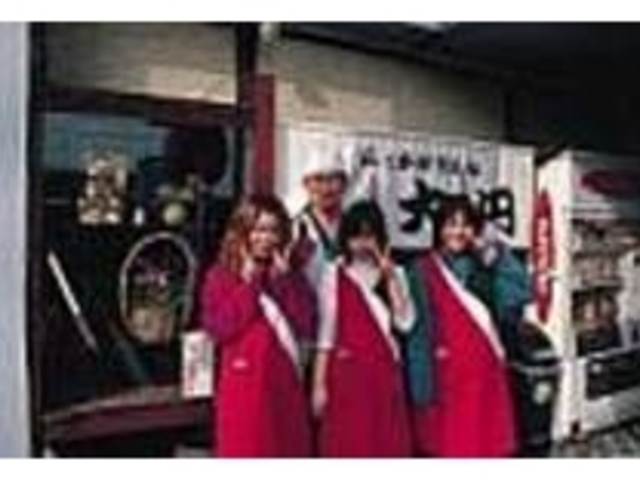 愛想のいい大将と元気なスタッフが出迎える_ぶっかけうどん 大円