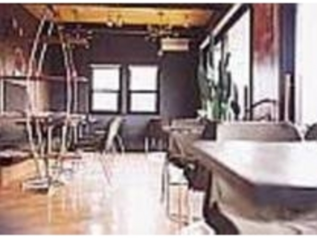 アジアンテイストあふれる和みの空間_POMATO CAFE