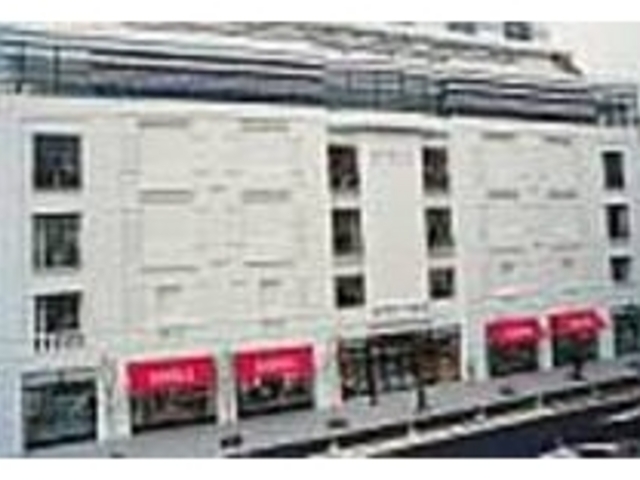本場NYを思わせる洗練されたショップ_バーニーズ ニューヨーク横浜店
