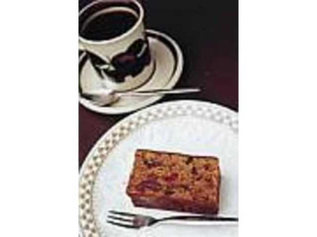コーヒーのお供にぴったりのフルーツケーキ_喫茶吉野