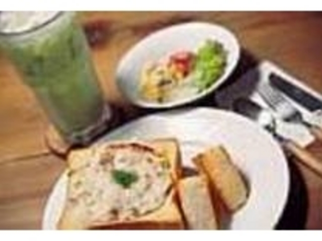 オーナーの体にやさしいアイデア料理が好評_Woody Cot