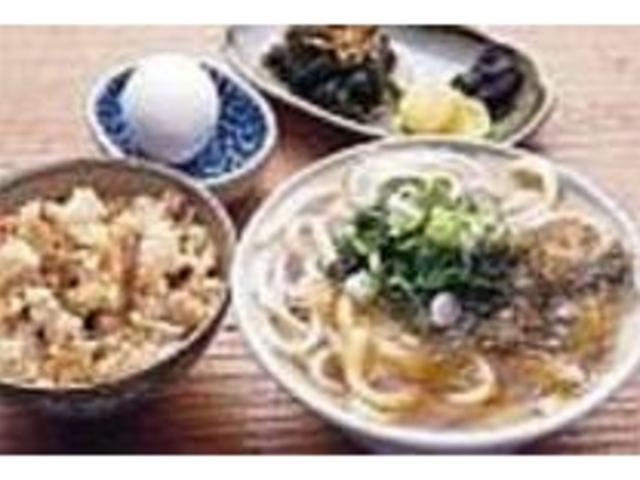 炊き込みご飯がついたうどん定食が人気_あったりなかったり 勢野うどん
