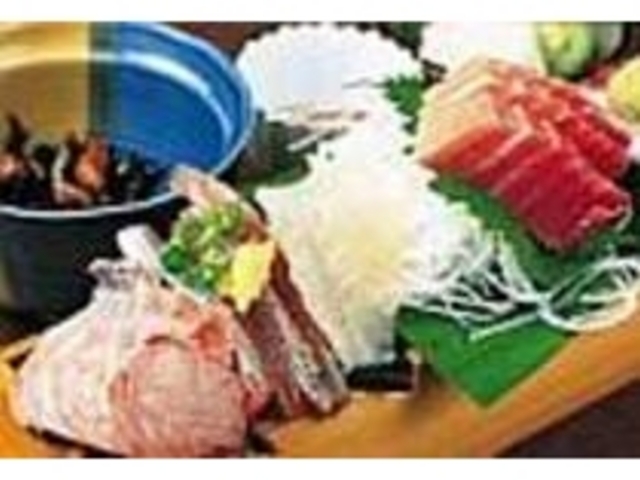 『刺身定食』は鮮魚のオンパレードだ_磯料理 かくい