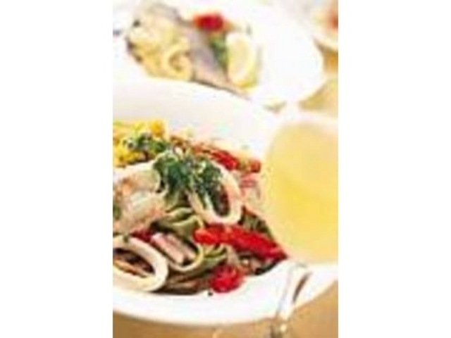季節によって旬の素材を使うフェットチーネ_イタリア料理 マリーノ