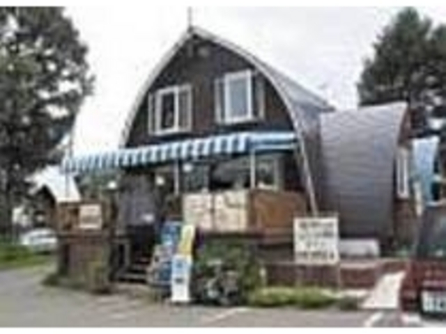 お店は山小屋風のカナディアンハウス_ミールハウス ピクニック