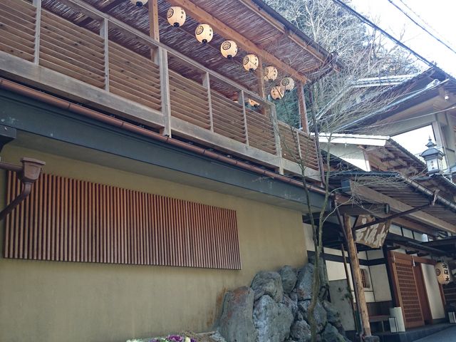 右源太