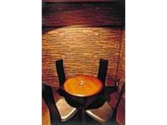 しっぽり飲むならこんなオシャレなバーで_本格焼酎BAR リー
