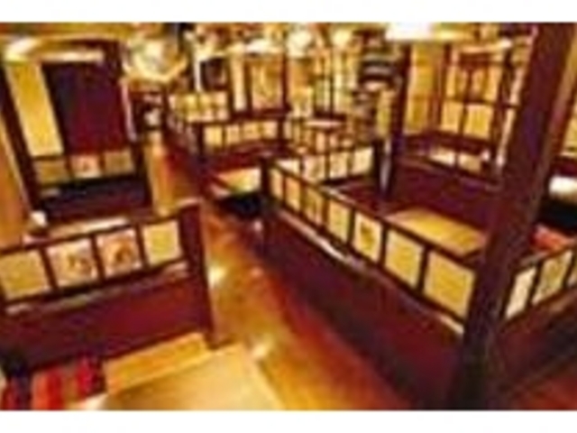 小上がりで掘りごたつ風の席は寛げる_韓国広場 JANG TUR 国分町店