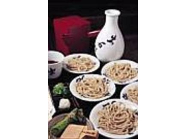 十割そばの『ちひろそば』は予約を忘れずに_そば庄 鉄砲店