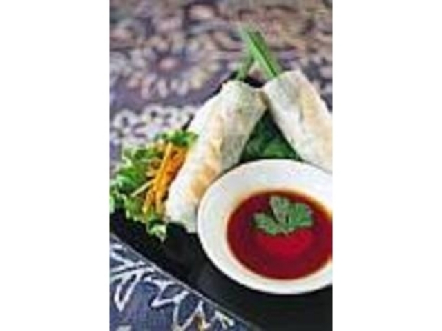 新鮮な野菜を使った『ベトナム生春巻き』_サイゴン サイゴン アシヤ