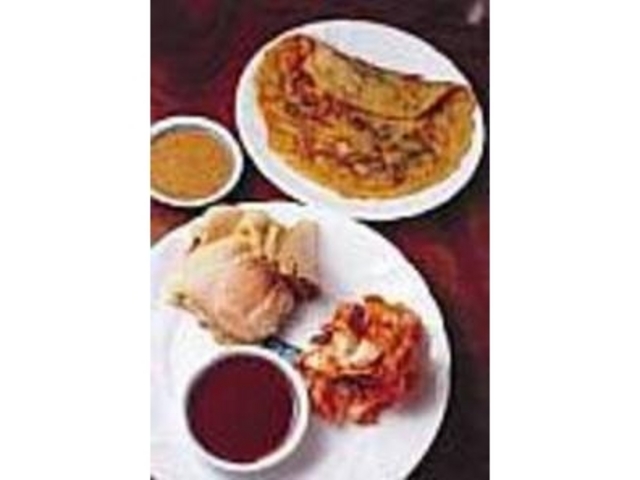 自慢の『蒸し豚』はキムチを巻いて食べよう_韓麺館38 本店