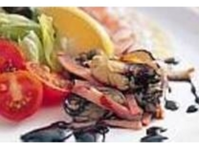 料理は全て月替わりで、常時30種類以上_Room