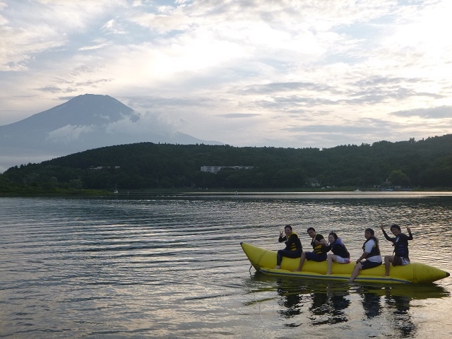 富士山に向かってGO!_エアストリーム