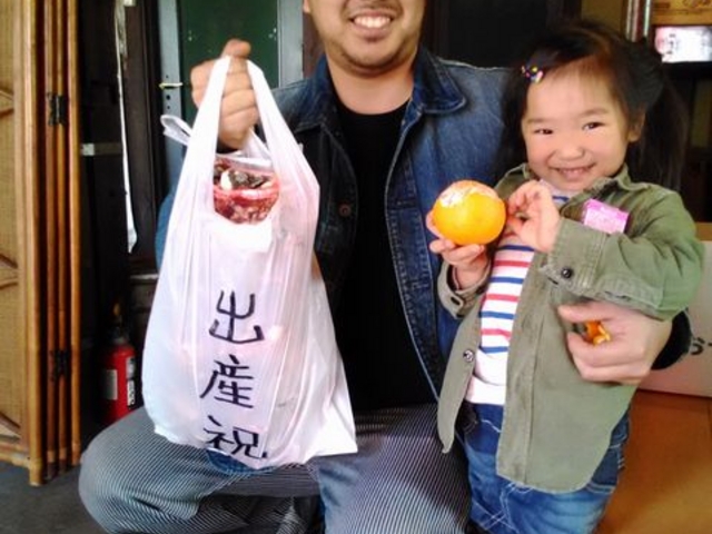 頑張った奥さんへ出産祝い。地元の皆さまから愛されています。_菊陽かき小屋