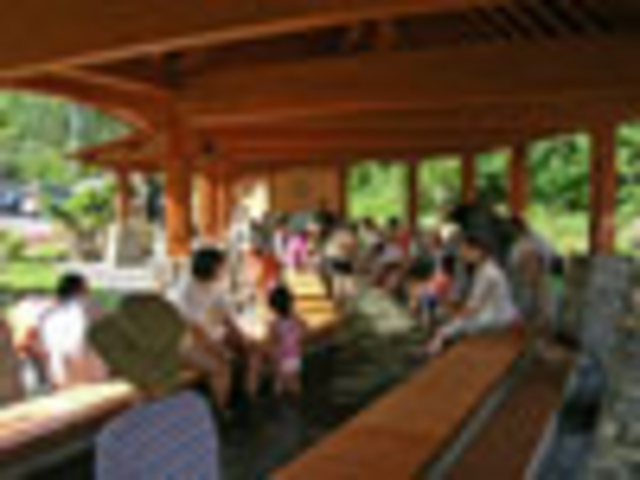 湯の郷公園 足湯
