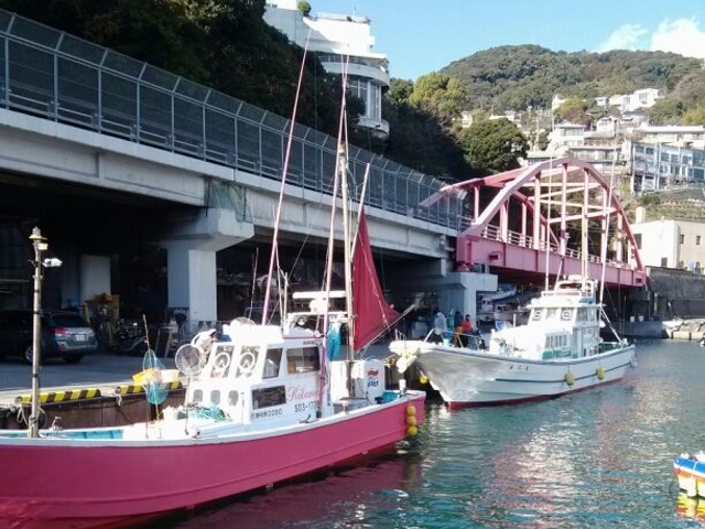 大型船(13t)中型船(5t)の二隻体制です_熱海第10喜久丸