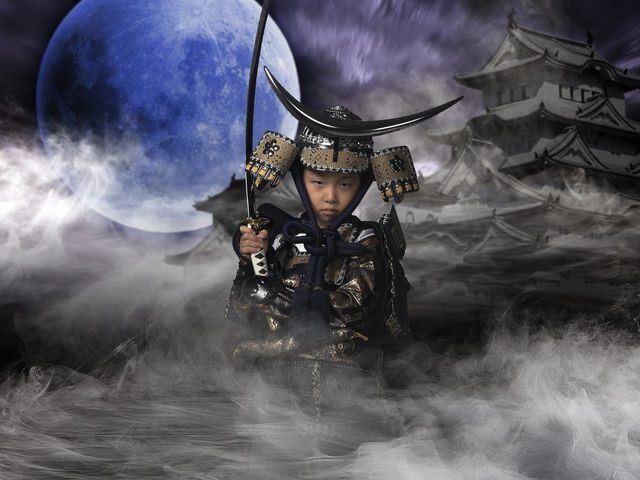 お子様向けの甲冑もご用意。七五三撮影などご家族でお楽しみいただけます。_戦国フォトスタジオ SAMURAI