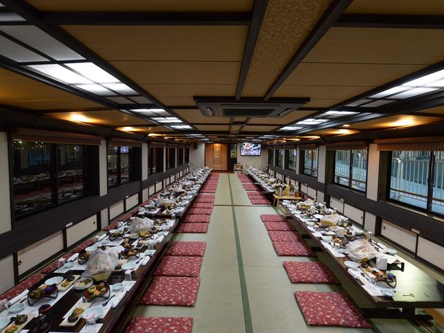 2名〜最大322名様まで、用途色々!お客様のリクエストにお答え致します。_横浜 屋形船 濱進