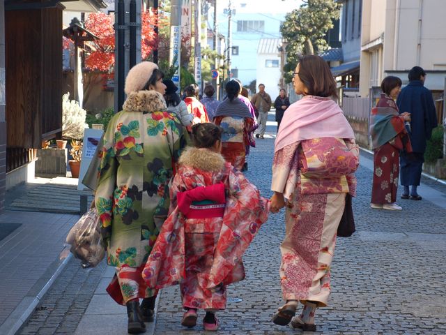 着物着付け体験ができます_足利まちなか遊学館