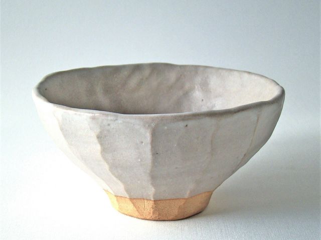 面取りの白釉のお碗_陶芸工房一閑