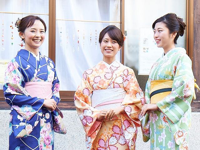 京の町並みを着物姿でお楽しみください!_京ごころ ハンディクラフトセンター店