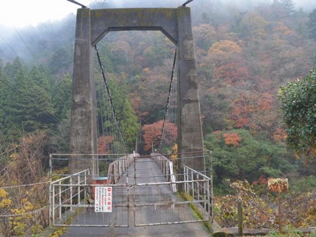 釜ヶ淵 牙岩