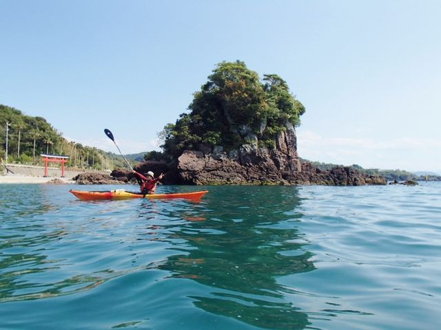 鹿屋のパワースポット荒平天神へ海から参拝!_PADDLERS