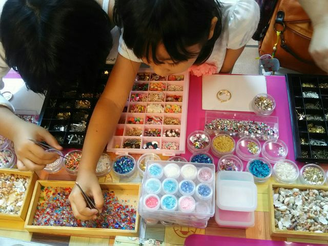 3歳から大人の方まで楽しい時間を過ごせます♪_海のアクセサリー やまに〜。