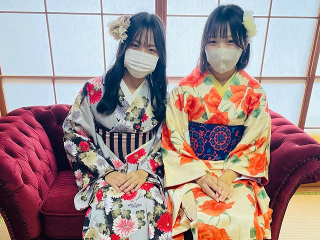 帯や、半衿もたくさんあります。組み合わせを選ぶのも楽しいですよ。_長崎きもの乙女プロジェクト