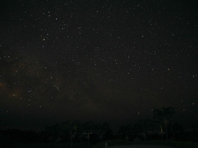 南の星が見えるのが、宮古島の星空の醍醐味。
南十字にケンタウルス座アルファ星、ベータ星…どこにあるかわかるかな?_南の島の星空ガイド ぱいがぷす