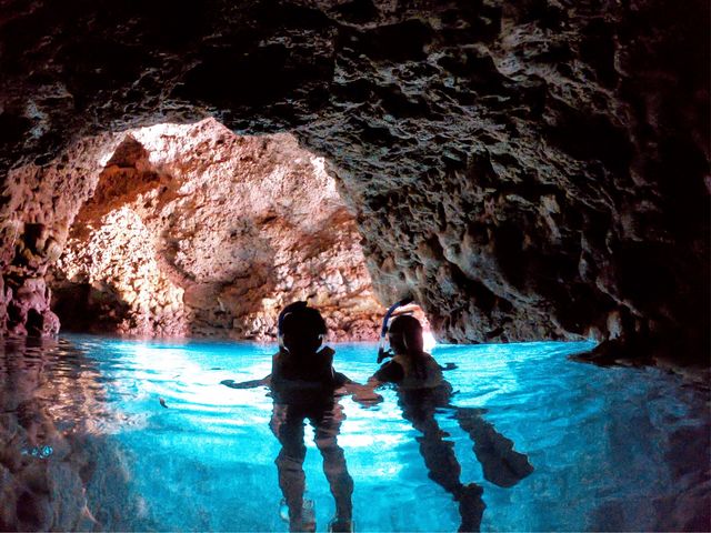 コバルトブルーの海が生み出す神秘の空間★_diving&workshop IHANASHI