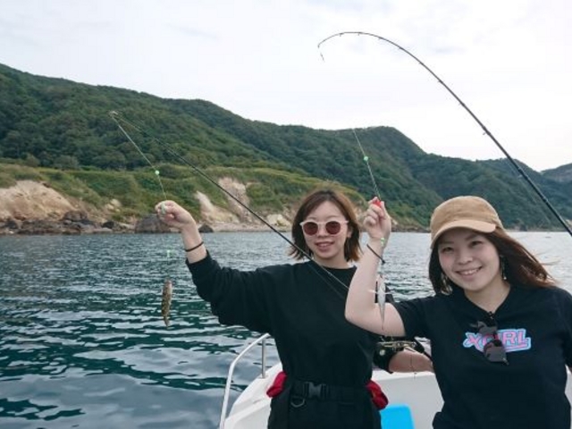 メバルが釣れました。_小樽 青の洞窟 釣り体験付きクルーズ