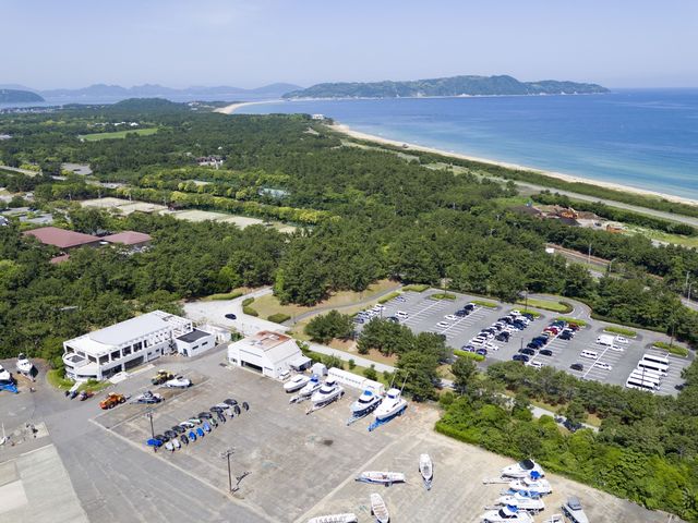 船がたくさん保管されています。_海の中道マリーナ&テニス