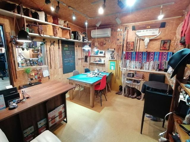 教室内2_LEATHER工房YANAI 革教室