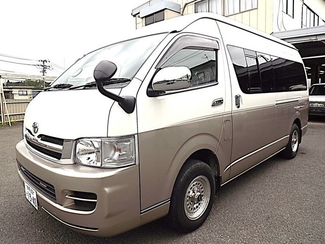 観光や冠婚葬祭など9名様まで乗車可能なジャンボタクシー!_平和交通株式会社