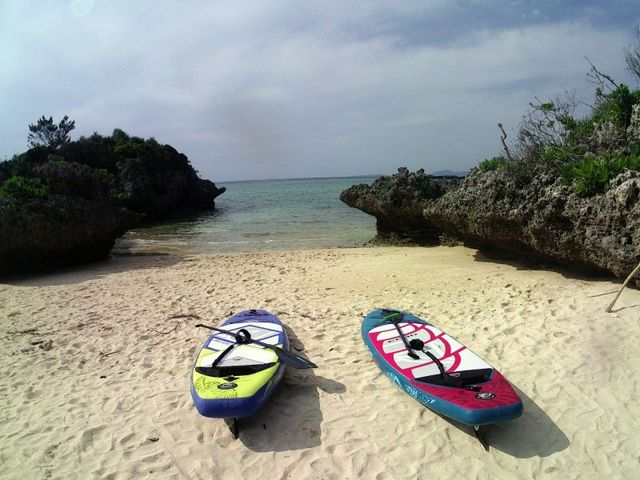 お店の裏側のプライベートビーチへご案内♪_Big Blue Marine Service